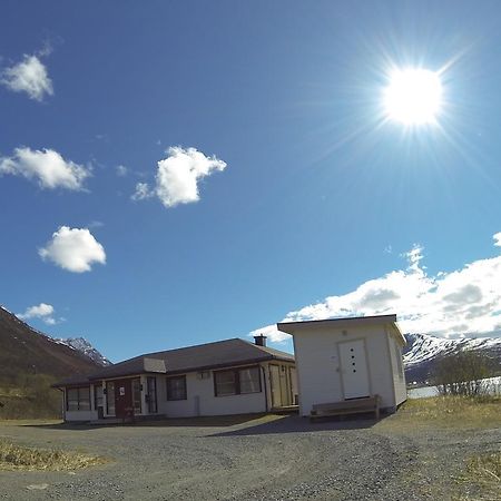 Willa Lyngen Fjordcamp Nord-Lenangen Zewnętrze zdjęcie
