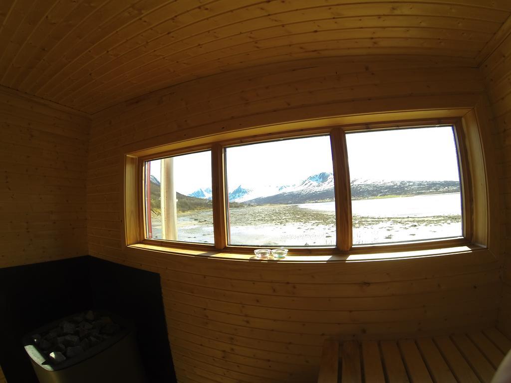 Willa Lyngen Fjordcamp Nord-Lenangen Zewnętrze zdjęcie