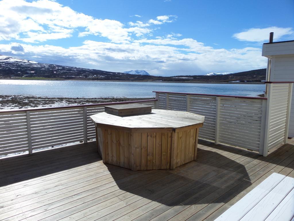 Willa Lyngen Fjordcamp Nord-Lenangen Zewnętrze zdjęcie